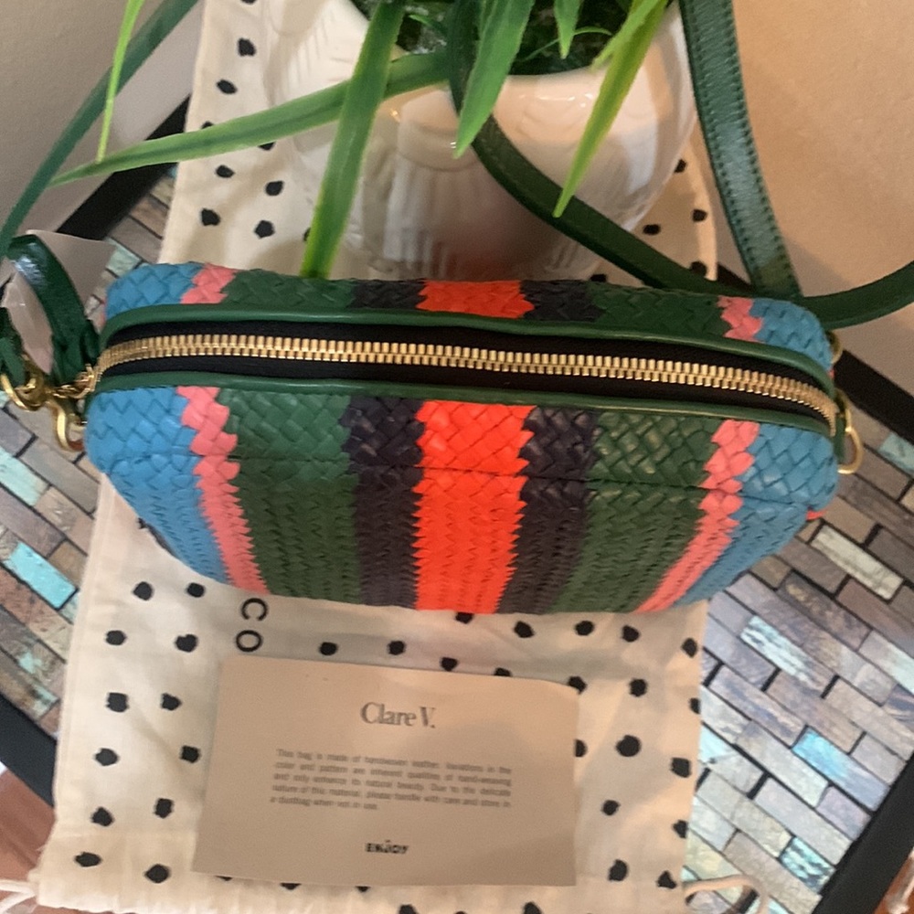 Clare V. Midi Sac Woven Leather Crossbody Bag
CLARE V. - Picture 13 of 17